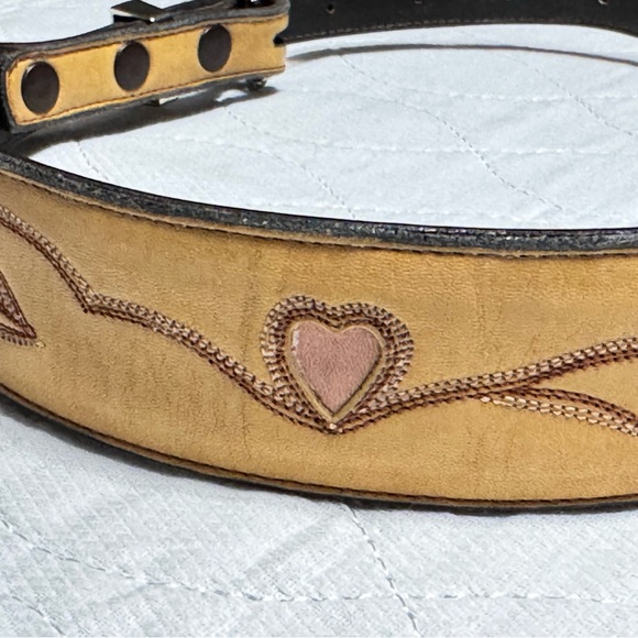 Vintage Western Larry Mahan Tan Leather Belt Pink Hearts Silver Buckle Sz 24 - Picture 4 of 16